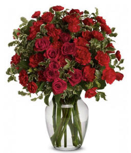 Hearts Of Gold Rose Bouquet