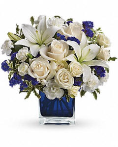 Teleflora's Sapphire Skies Bouquet Bouquet