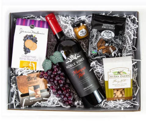 Noble Vines Marquis Red Wine Gift Set $99.99