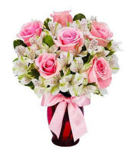 pretty pink flower bouquet arrangement for Valentines day Love