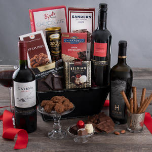 Red Wine & Dark Chocolate Gift Basket