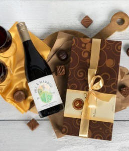Red Wine Gourmet Gift Box